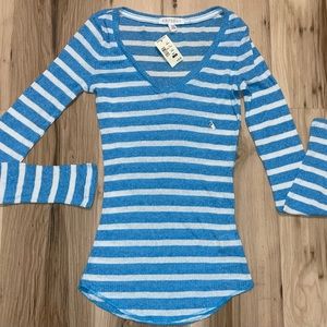 Aeropostale Baby blue and whit long sleeve tee NWT